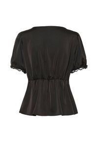 Blouse courte en satin noir avec taille élastique et bordure en dentelle aux bords des manches, vue de dos sur fond blanc.
