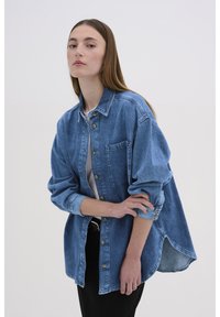 My Essential Wardrobe MALO - Cappotto corto - medium blue vintage wash
