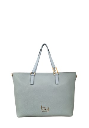 Borsa a tracolla in pelle azzurro chiaro con superficie texture, dettagli in metallo dorato, manici doppi e logo sulla parte anteriore.