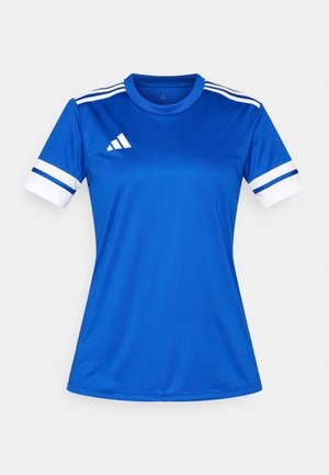 Tricou atletic albastru, realizat dintr-un material neted și ușor. Dispune de accente albe pe mânecile scurte și trei dungi orizontale pe umeri.