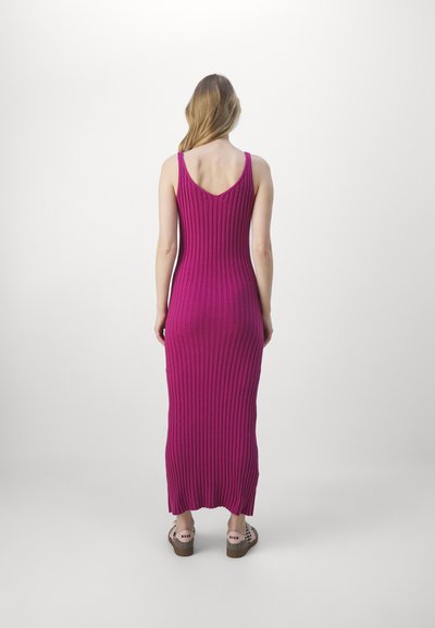 STUDIO ID DRESS - Φόρεμα-πουλόβερ - berry