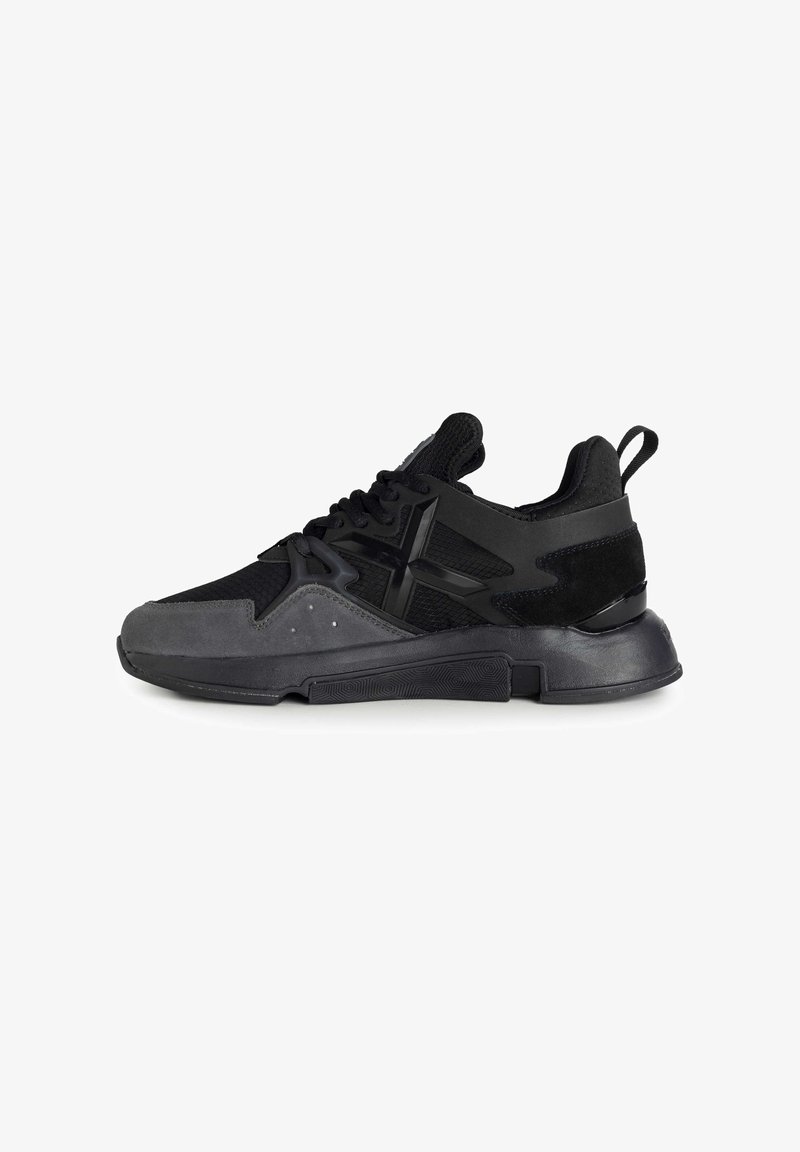 AUTRY Sneaker CLC in pelle e suede bianca/rosa AUTRY Sneaker CLC in pelle e suede bianca/rosa