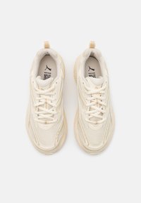 Puma MORPHIC BASE UNISEX - Sportcipő - alpine snow