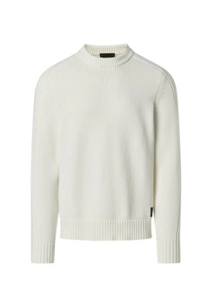 Suéter de punto de manga larga blanca con cuello alto acanalado, puños y dobladillo, que presenta sutiles detalles de punto vertical cerca del collar.