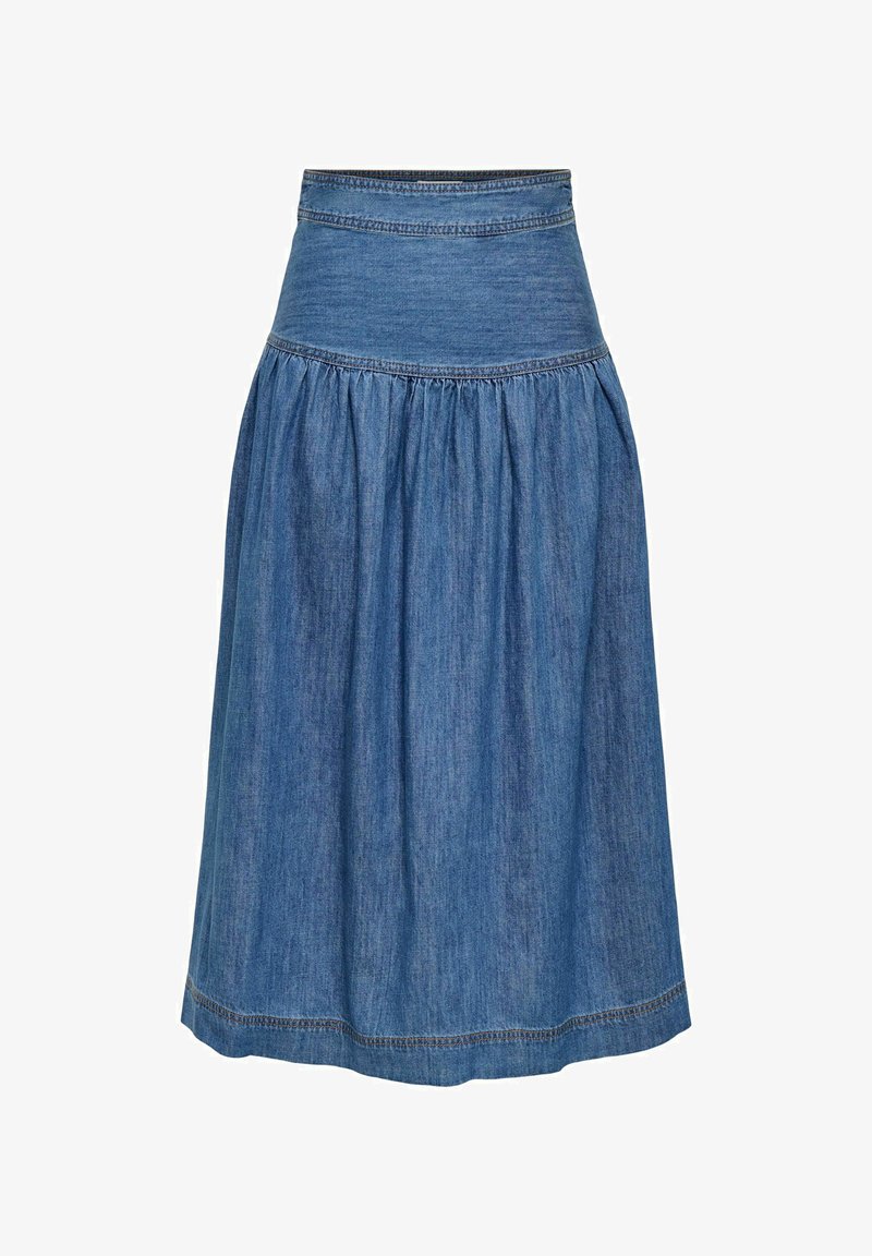 Džínová sukňa do polovice kolien s vysokým pásom, so zúženou látkou pod pásom a viditeľným šitím pozdĺž lemu a pásu.