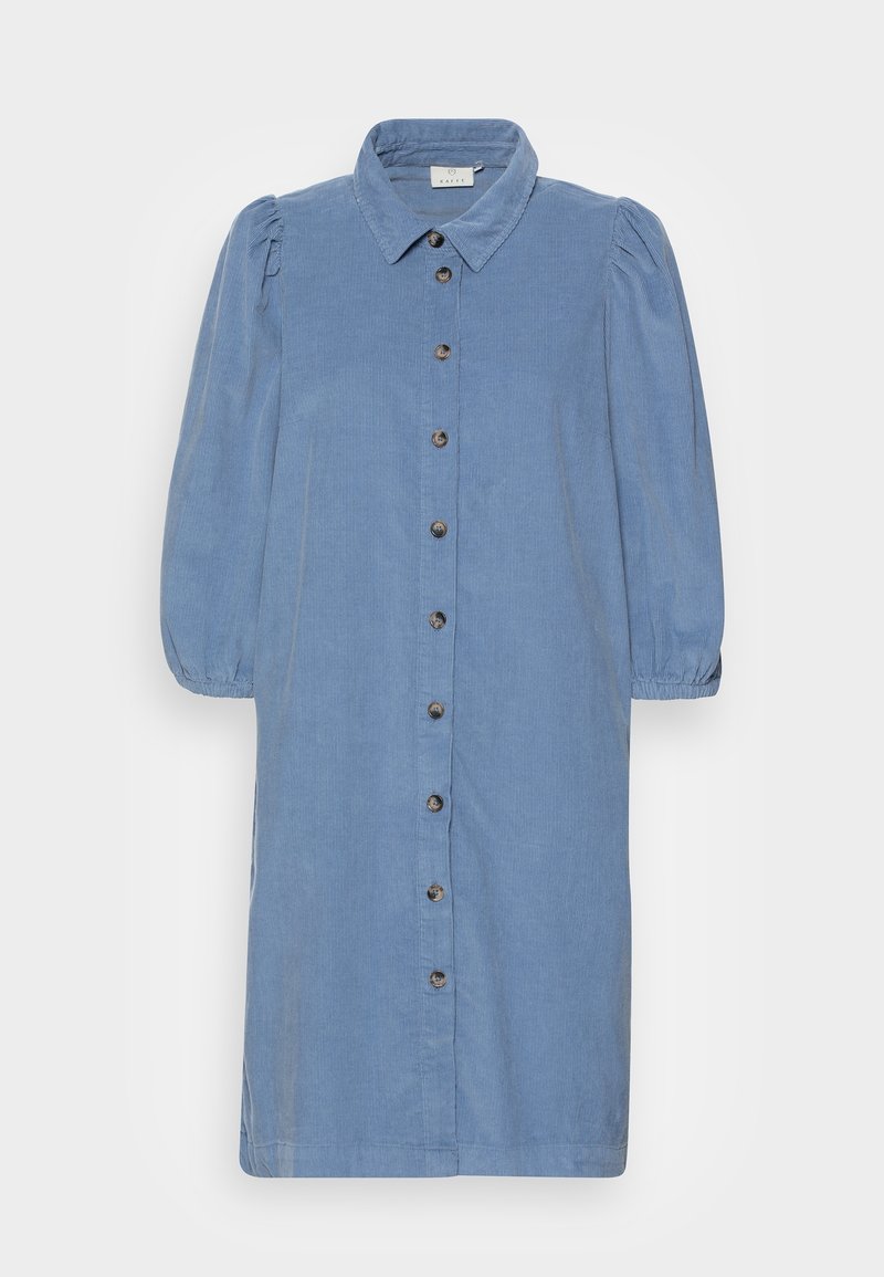 Robe en velours côtelé bleu avec boutons sur le devant, manches longues bouffantes et col pointu, présentée sur un fond blanc.
