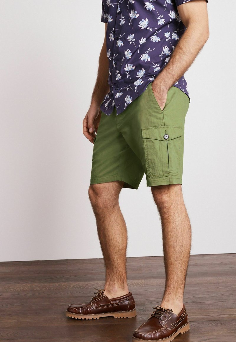 Herren Chino Shorts | Next BLEND CARGO Shorts green/grün - OE54147 Herren Chino Shorts | Next BLEND CARGO Shorts green/grün - OE54147