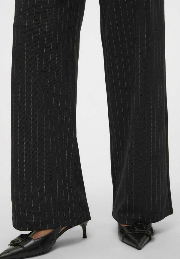 VMBERLIN MY MW WIDE NOOS - Trousers - obsidian2