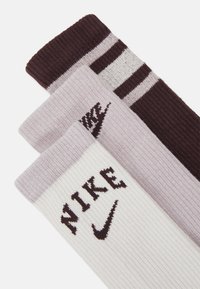 Nike Performance EVERYDAY PLUS CUSH CREW RETRO UNISEX 3 PACK  - Urheilusukat - earth/phantom/platinum violet