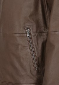 Maze SCHLICHT - Skinnjacka - brown