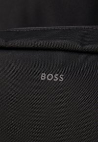 BOSS HIGHWAY SUIT BAG SET - Vrecko na pranie - black