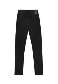 Schwarze Jeans aus Denim mit einem engen Design, ausgestattet mit zwei Gesäßtaschen und einem Etikett am Bund. Glatte Textur und gerader Schnitt.