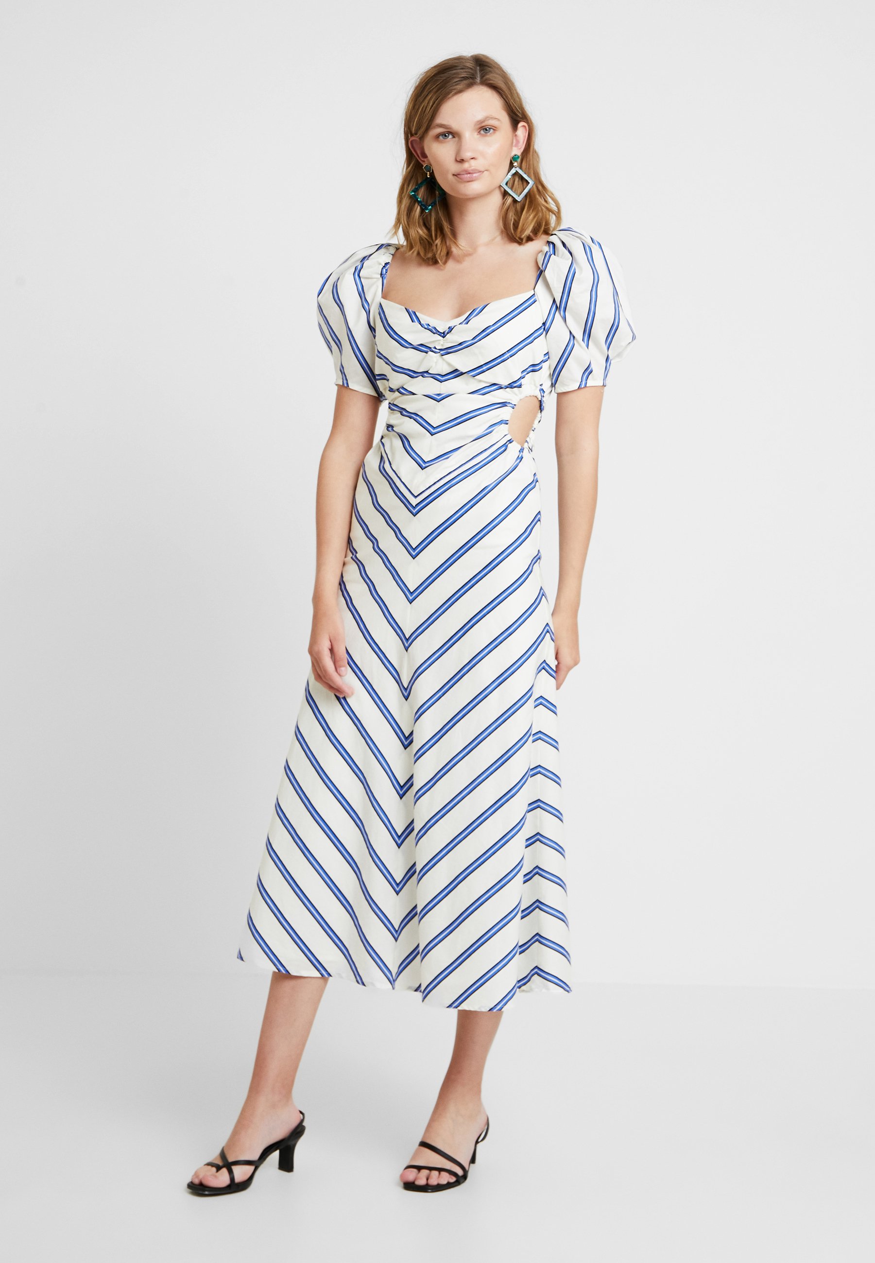 alice mccall at last dress