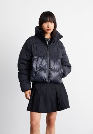 REGEN CROP - Down jacket - black