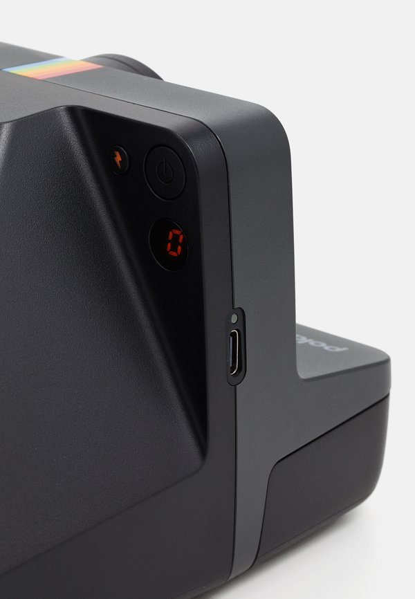 NOW GEN 3 BLACK + COLOR FILM BUNDLE 8 PHOTOS - Camera film3