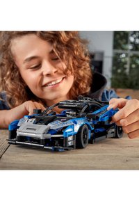 LEGO TECHNIC MCLAREN SENNA GTR COLLECTABLE TOY MODEL CAR HOME DECOR SET - Building blocks - multi coloured