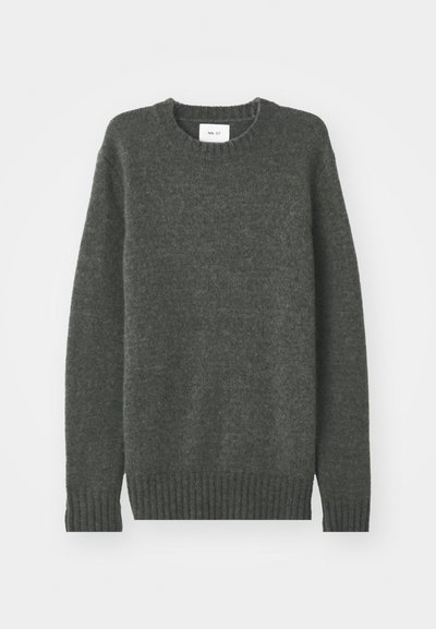NN.07 Stickad tröja - khaki