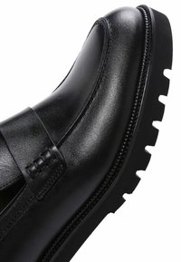 Derimod Zakelijke loafers - black