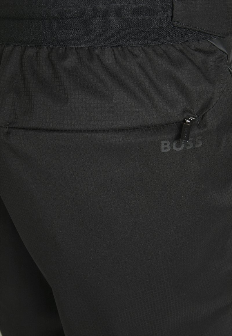 Herren Chino Shorts | BOSS MANFREDI CROSSOVER Outdoor Shorts black/schwarz - FJ98302 Herren Chino Shorts | BOSS MANFREDI CROSSOVER Outdoor Shorts black/schwarz - FJ98302