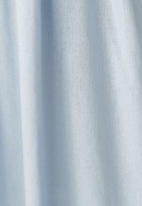 Unselected, sky blue