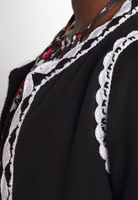 MOSCHINO Kofta - black