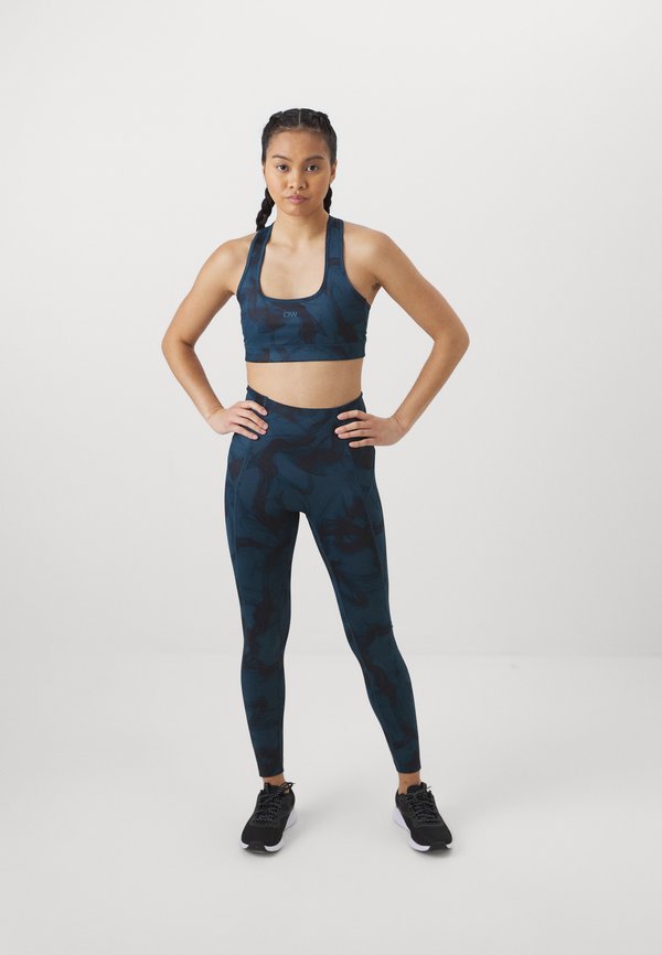 SCULPT BRA - Medium support sports bra - smoke teal2