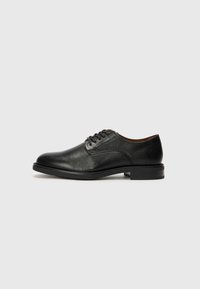 VOGUE LTH - Eleganta snörskor - black