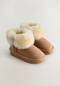 Next REGULAR FIT - WATER REPELLENT  - Talvisaappaat - tan brown