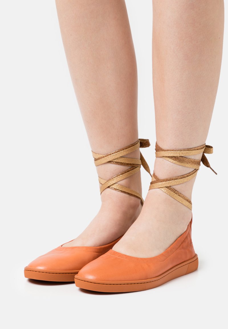 Oa non fashion Sabrinas com tira no tornozelo - frappe