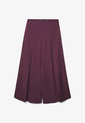 Weite Hosen in tiefem Pflaumenfarben, aus glattem Stoff gefertigt. Mit vorderen Falten und einem seitlichen Reißverschluss. Einfaches, sauberes Design.