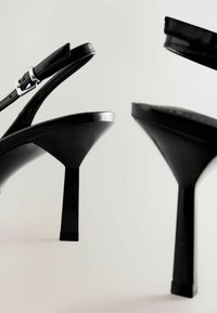 Next REGULAR FIT - FOREVER COMFORT POINT TOE  - Klasszikus sarkú cipők - mottled black