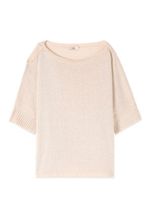 Beżowy krótki sweter z dzianiny z szerokim okrągłym dekoltem oraz ściągaczami na rękawach i u dołu, ułożony na płasko na białym tle.