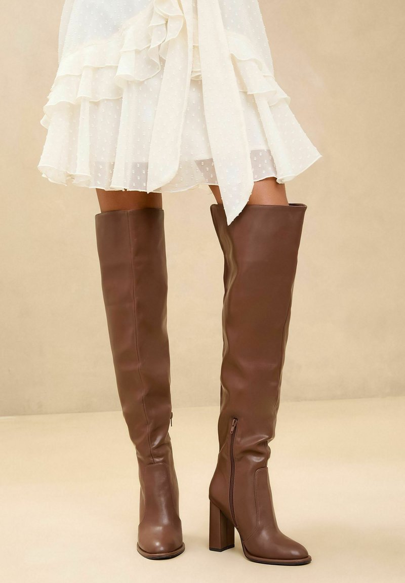 Lipsy REGULAR FIT - BLOCK HEEL LONG LEG - Škornji nad koleni - brown