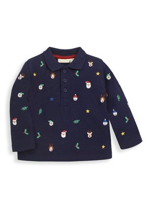 Marineblaues Langarmpolo mit gestickten Motiven von Santa, Rentieren, Stechpalmen und Sternen. Mit Kragen und einer Drei-Knopf-Leiste.