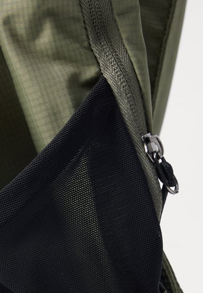 MM6 Maison Margiela TRAIL BLAZER UNISEX - Mochila - deep lichen green