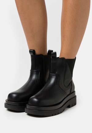 BRAZEN - Platform ankle boots - black