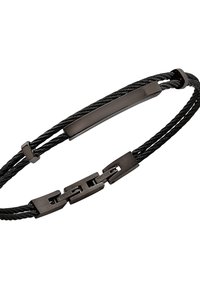 Černý pletený náramek s elegantním kovovým zapínáním a plochým, leštěným kovovým akcentem. Navržený s několika prameny pro zvýšení textury.