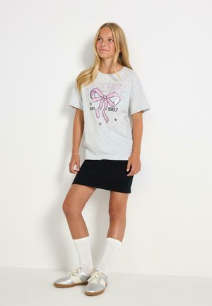 Lindex, LINDEX T-SHIRT WITH RHINESTONES LINDEX - T-shirts print - light grey melange