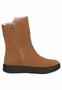 Bottine en daim beige avec une fermeture éclair sur le côté, doublure en fausse fourrure et semelle texturée noire. Caractéristiques : surface lisse et design à bout rond.