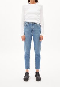 ARMEDANGELS Mammajeans - light-blue denim