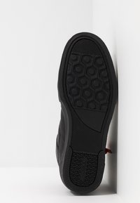 Diesel S-DVELOWS MID - Kõrge servaga tossud - black