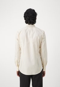 HUGO JENNO - Hemd - open white