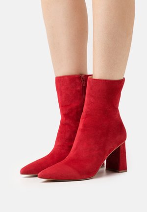 Zign by Zalando, Lage laarzen - red