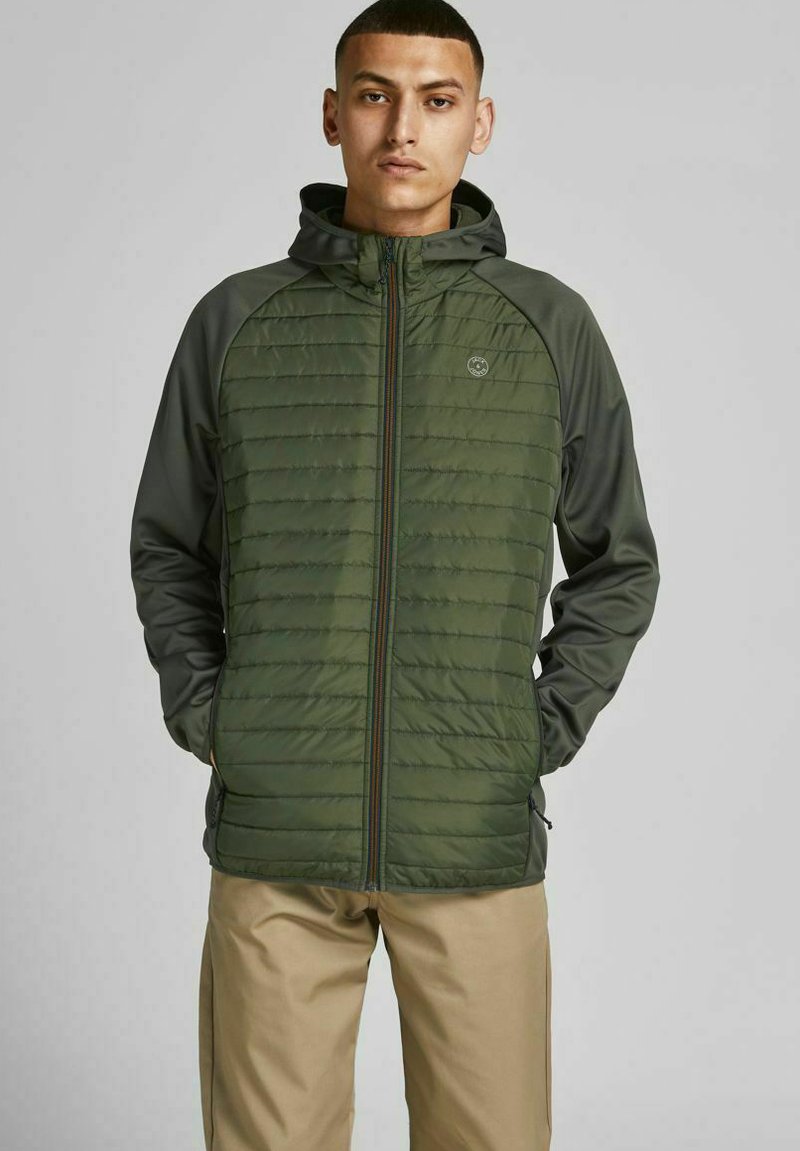 Jack & Jones JJEMULTI QUILTED JACKET - Lahka jakna - forest night