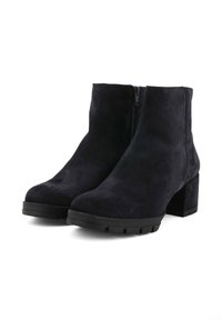 Stivaletti alla caviglia in suede blu navy con tacco a blocco, dotati di zip laterale e suola in gomma testurizzata per grip e durata.