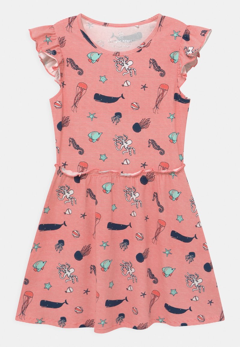 Robe corail à manches courtes avec épaules à volants, ornée d'un motif représentant des créatures marines comme des baleines, des pieuvres, des hippocampes, des méduses et des étoiles de mer.