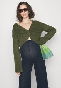 MAMALICIOUS MLSVALA CROP - Trui - winter moss