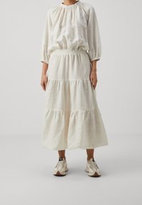 DRYKORN Vardagsklänning - off-white