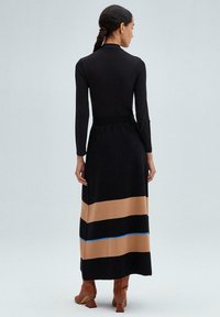 Touché Privé STRIPED WITH ELASTIC WAIST - Maxirok - black