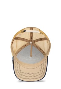 Gorra de visera plana con parte trasera de malla, de forma estructurada y con acentos azules. El interior presenta cinta de marca y costuras en zigzag en la visera.
